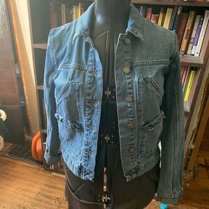 Roxy distressed S medium wash normcore jean jacket
